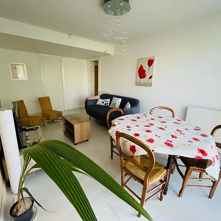 Apartment Douce Halte En Famille - 379